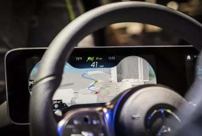 奔驰将推新操作系统MB.OS,集成 AI 虚拟助手