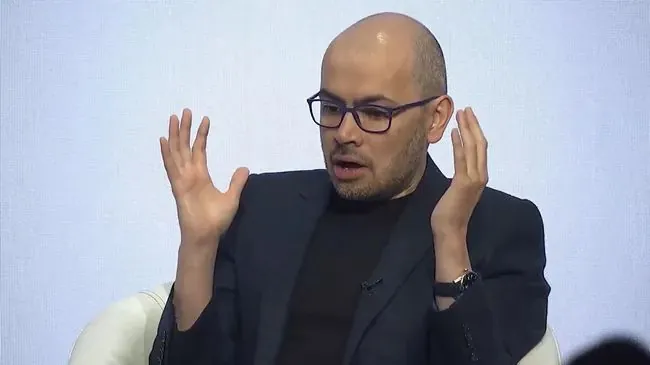 谷歌 DeepMind CEO:当前 AI 综合智力还不如普通家猫