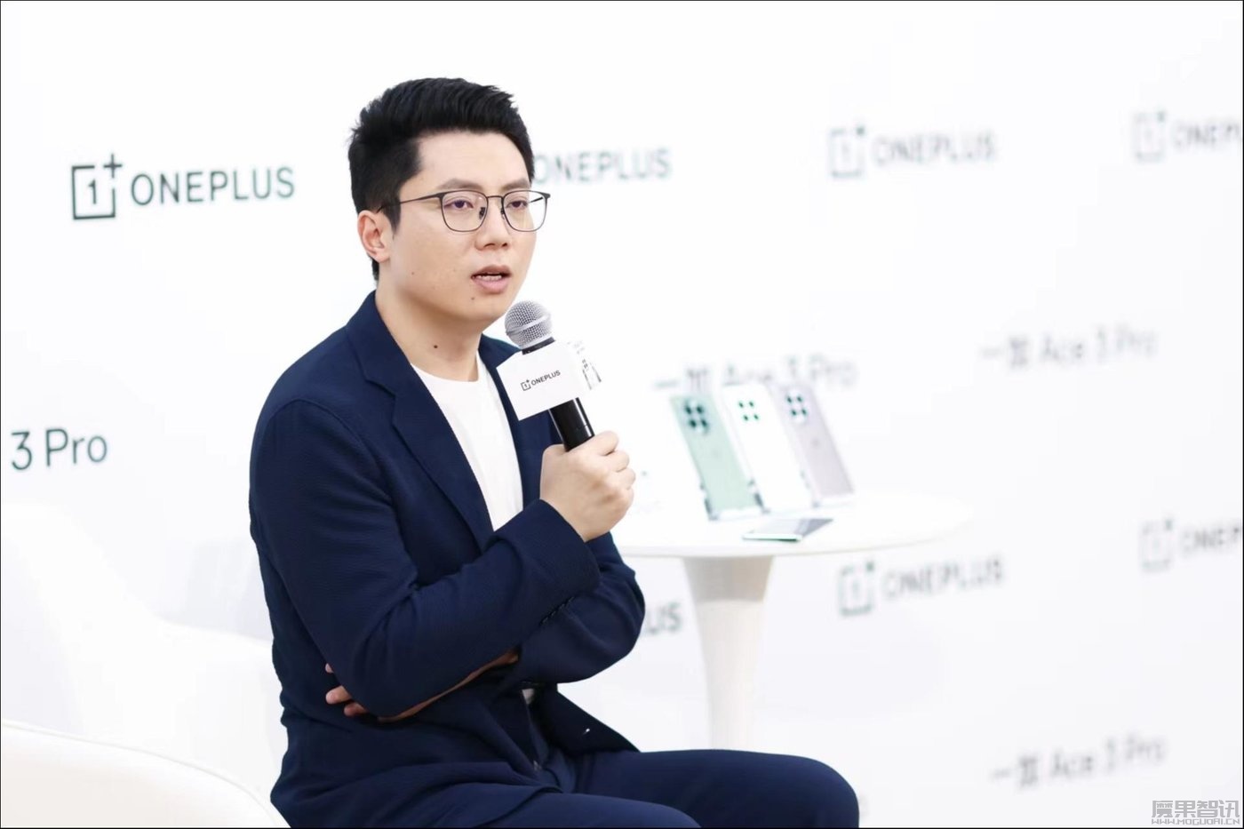 一加李杰:光靠“AI”卖不动手机,但AI趋势已不可逆插图 一加李杰:光靠“AI”卖不动手机,但AI趋势已不可逆