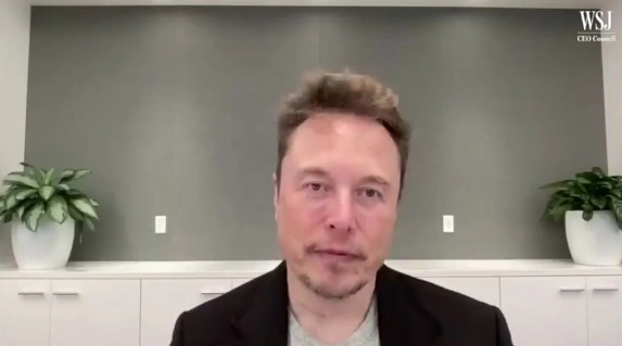 由 AI 生成的假马斯克，成了最大的网络骗子