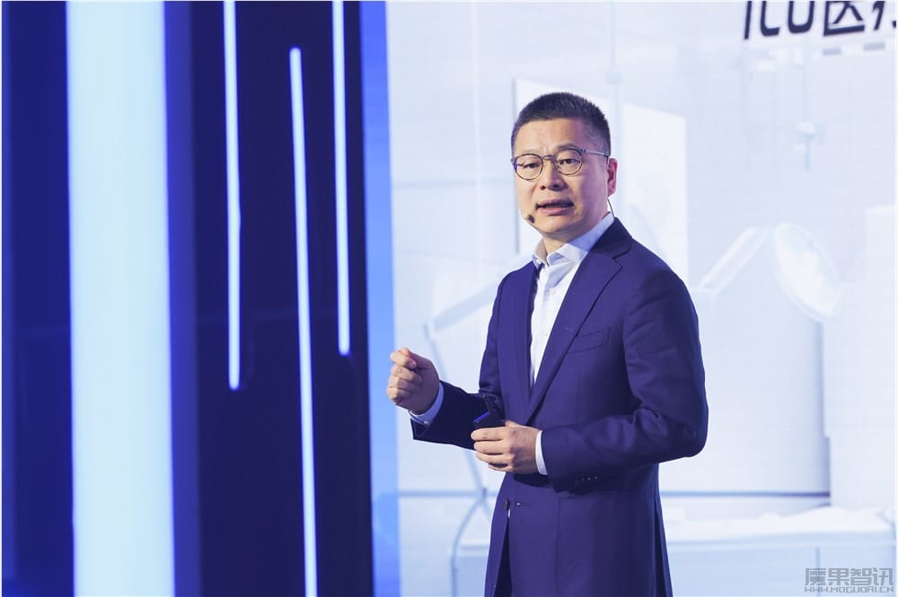 腾讯系统阐释AI战略思考,发布智能工具箱和AI产品矩阵,已落地30+行业插图1 腾讯系统阐释AI战略思考,发布智能工具箱和AI产品矩阵,已落地30+行业