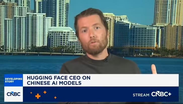 Hugging Face CEO 德朗格:中国正在赢得 AI 竞赛,而美国则在“各自为战” Hugging Face CEO 德朗格:中国正在赢得 AI 竞赛,而美国则在“各自为战”