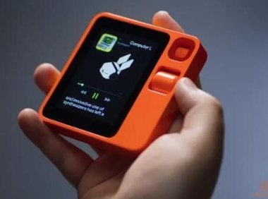 R1登场! Rabbit AI设备售价199美元 或成为未来超级应用