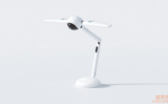 商汤把AI塞进一盏台灯 推智能台灯元萝卜SenseRobot