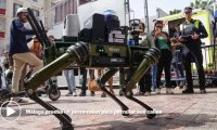 西班牙机器狗测试街头巡逻：内置 360° 摄像头 / 会说话，还可开罚单