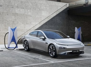 小鹏新品牌MONA首车预告图发布！定位AI智驾汽车 6月发布