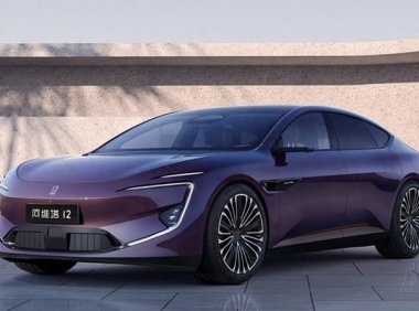 放弃直营的阿维塔，压力山大