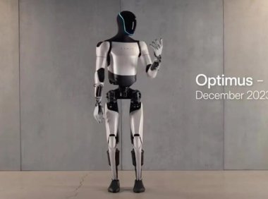 售价预计 2 万美元，特斯拉二代人形机器人 Optimus 亮相世界人工智能大会