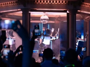 特斯拉招聘 80 个岗位推进 Optimus 项目，今年欲生产 5000 台人形机器人