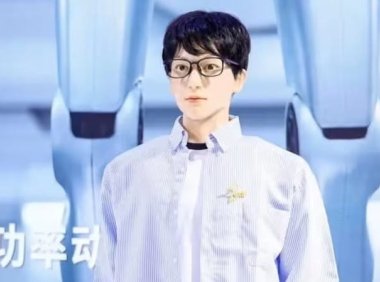全国首个机器人博士，上理研发机器人被上戏录取