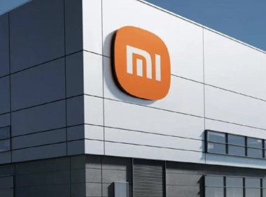 机器人连续收纳耳机，小米开源 VLA 大模型 Xiaomi-Robotics-0 后训练全流程