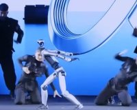 荣耀首款人形机器人荣耀 ROBOT 热舞视频发布，在 MWC 2026 上演太空步