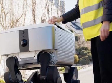 亚马逊收购自主配送机器人初创公司 Rivr，强化物流“最后一公里”自动化