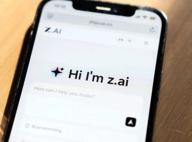 消息称智谱建成大型 AI 数据中心：全部采用国产芯片